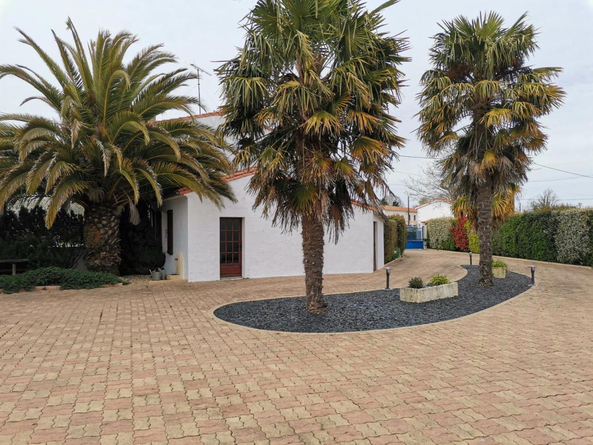 Maison De Campagne Proche Des Plages Saint-Romain-de-Benet Exteriör bild